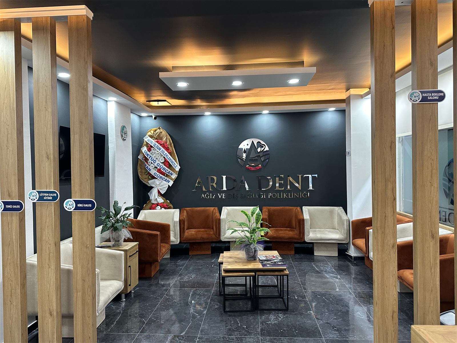 Arda Dent bekleme salonu